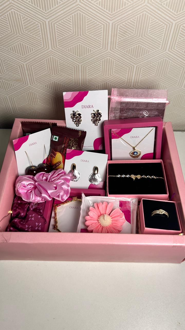 Pink Blush Luxe Hamper