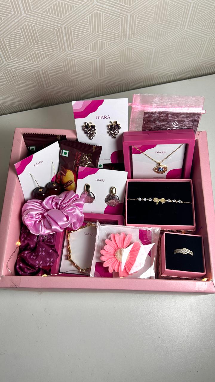 Pink Blush Luxe Hamper